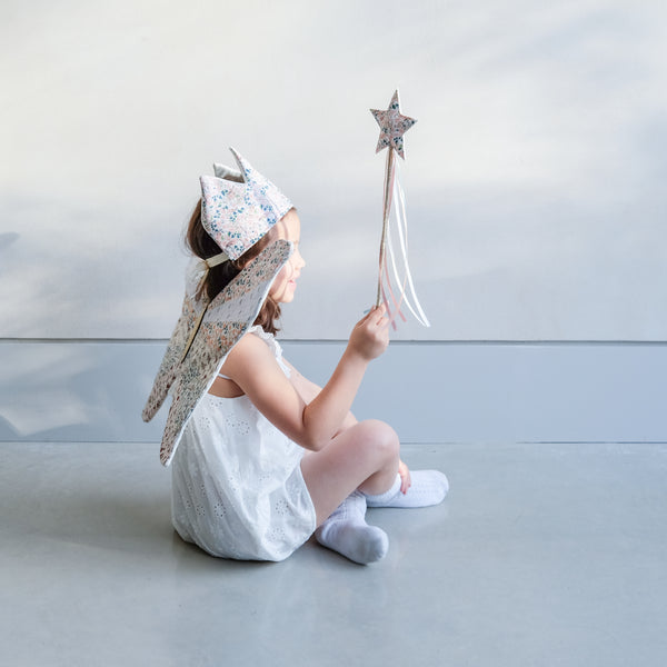 Mimi & Lula - Floral wand