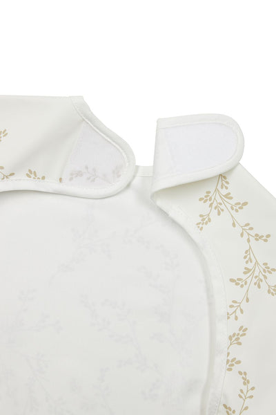 Meyco Baby - Bib with sleeves - Branches Sand