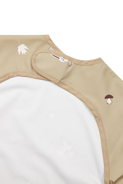 Meyco Baby - Bib with sleeves - Branches Sand