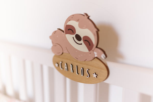 Vintiun - Adhesive Colored Door Plate Sloth + Lettering Kit