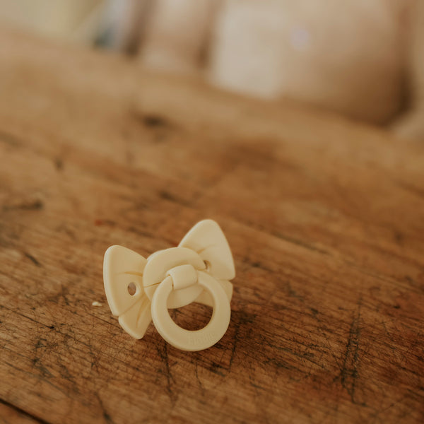 Elodie Details - Binky Bow Newborn - Oat White