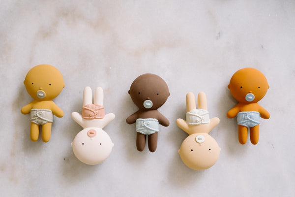 We are Gommu - Gommu Pocket #4- Almond