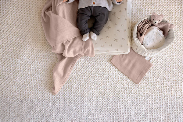 Lassig - Knitted Comforter - Miracle of Nature Bear