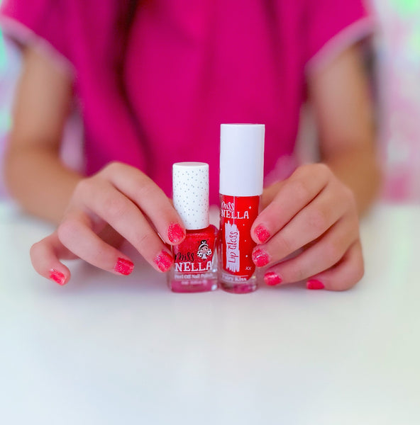 Miss Nella - Besties Duo - Lip Gloss Fairy Kiss + Peel Off Nail Polish