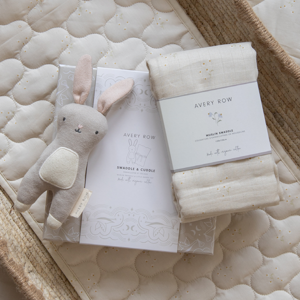 Avery Row - Swaddle & Cuddle Gift Set - Chamomile