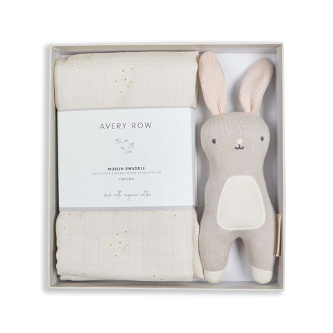 Avery Row - Swaddle & Cuddle Gift Set - Chamomile